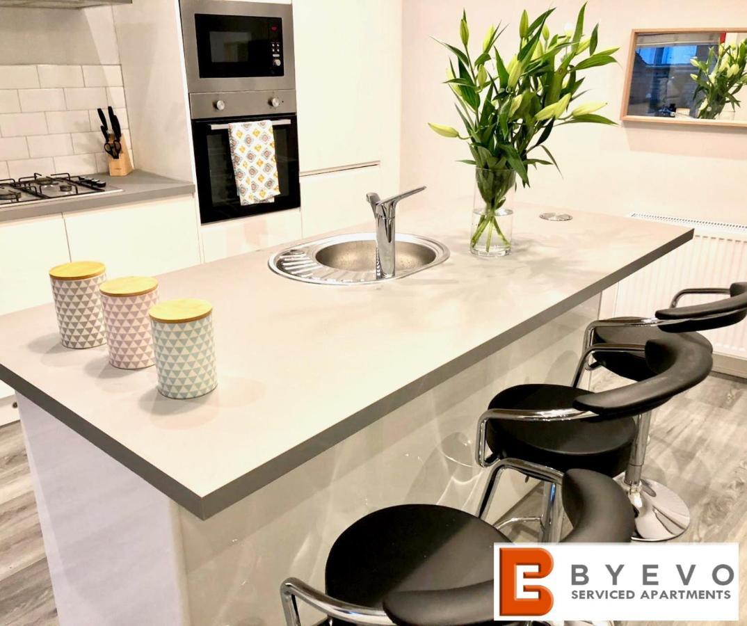 Byevo Almar Villa - Close To City And Airport - Perfect For Contractors Or Large Groups Глазго Экстерьер фото